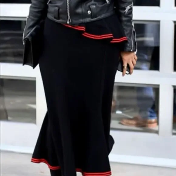 New Givenchy wool skirt sz 36 - Picture 4 of 16